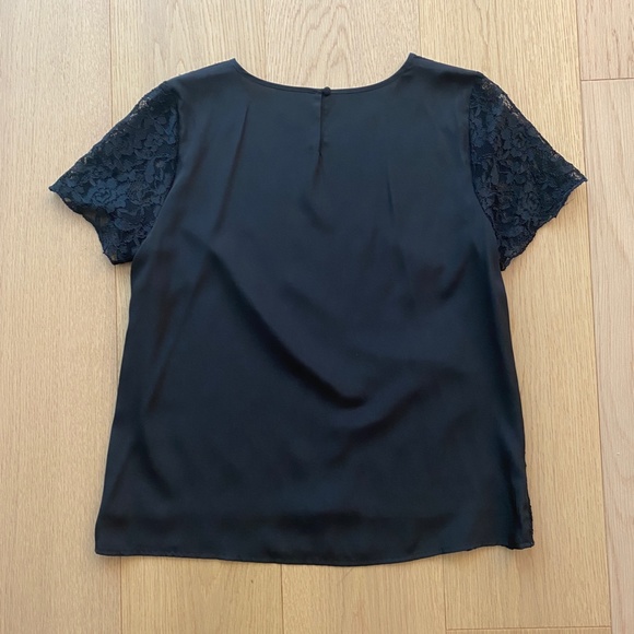 J Crew Lace Top - Picture 2 of 5